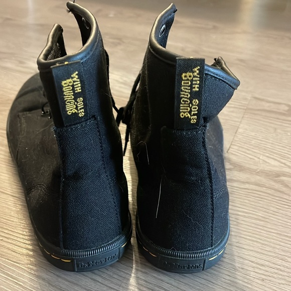 Women’s Doc Marten canvas high tops. Great condition. - Picture 2 of 4